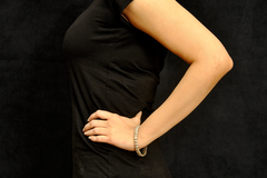 Oval Filigree Discs Bangle