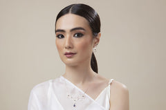 Taarkashi Triangle Sapphire Necklace