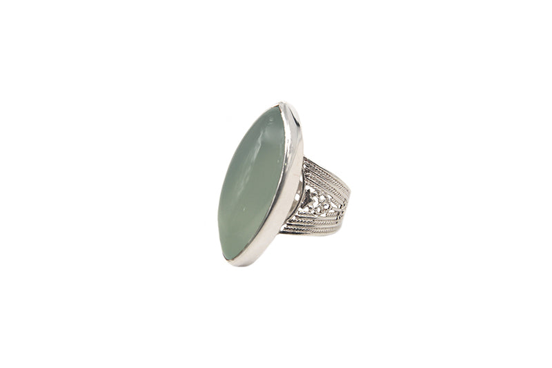 Oblong Calcedonia With Filigree Band (Semi-Adjustable)