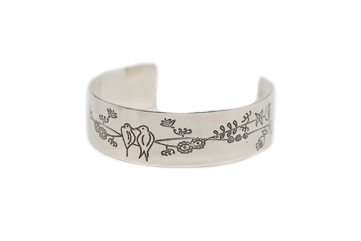 Birds And Flowers Etched Cuff (SEMI ADJUSTABLE)