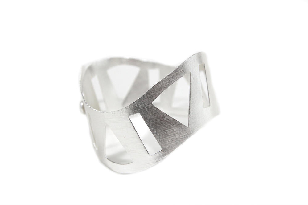 Irregular Cutout Clasp Cuff