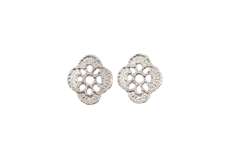 Silver Lace Flower Posts