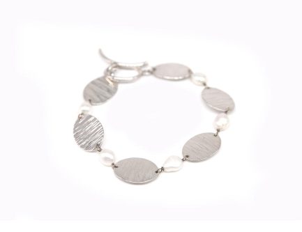Oval Discs and Pearls Bracelet